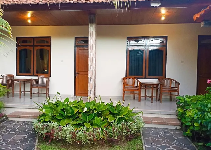 Kusnadi Hotel 3*