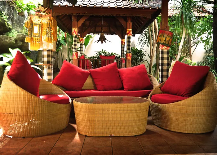 Kusnadi Hotel 3*