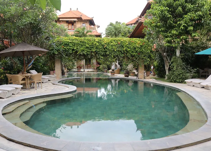 Kusnadi Legian