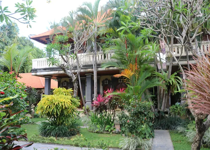 Kusnadi Legian