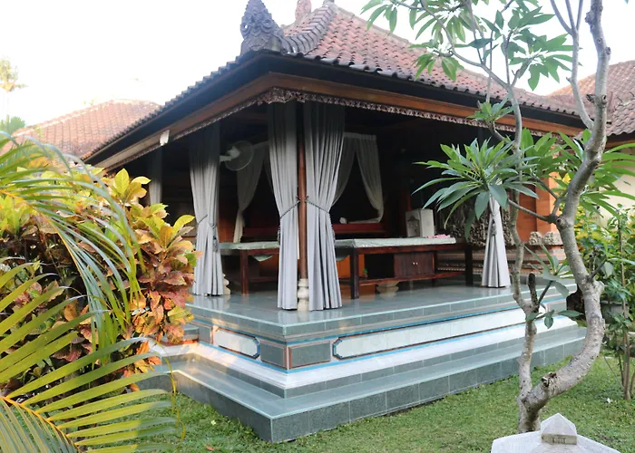 Kusnadi 3* Legian